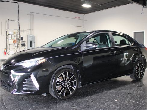 Used 2019 Toyota Corolla SE FWD image 7
