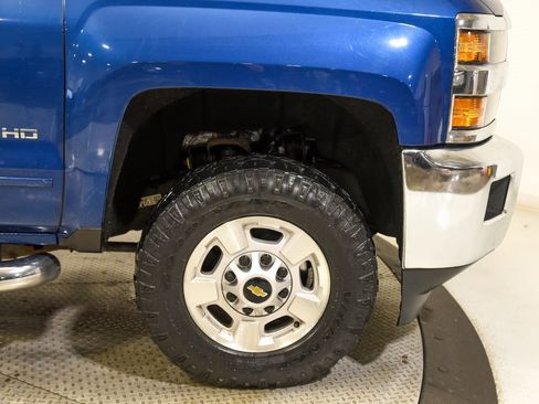 Used 2018 Chevrolet Silverado 2500 LT w/ All Star Edition image 13