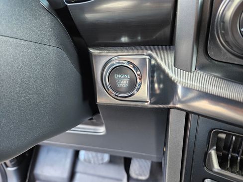 Used 2024 Ford F150 Lariat AWD/4WD image 22
