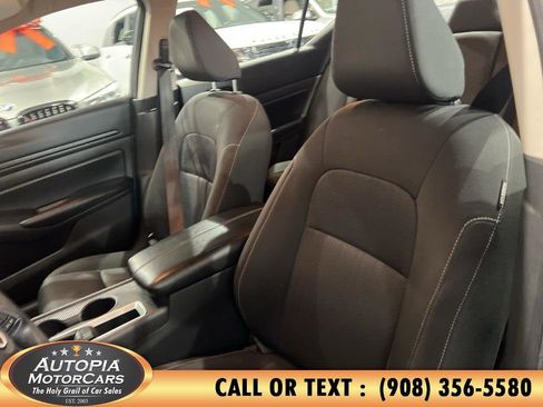 Used 2023 Nissan Altima 2.5 S image 9