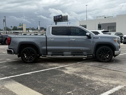 Used 2019 GMC Sierra 1500 SLT w/ SLT Premium Plus Package AWD/4WD image 4