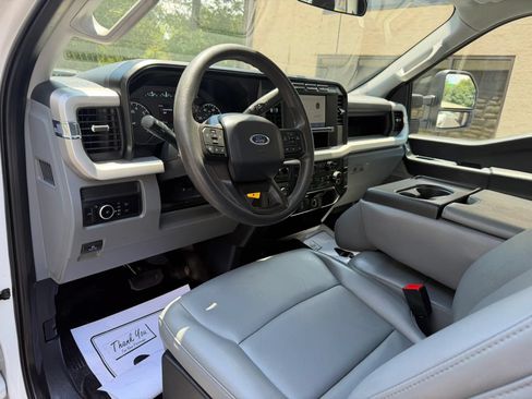 Used 2023 Ford F250 XL w/ Snow Plow Prep Package AWD/4WD image 20