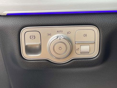 Used 2024 Mercedes-Benz GLS 450 4MATIC image 24