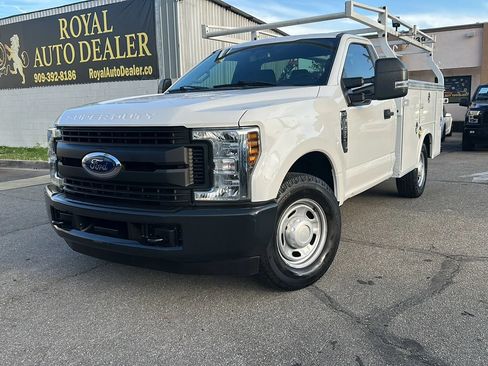 Used 2019 Ford F250 XL w/ Power Equipment Group RWD image 1