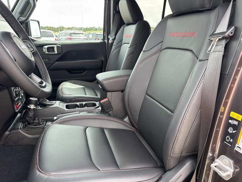 New 2026 Jeep Wrangler Unlimited Rubicon image 14