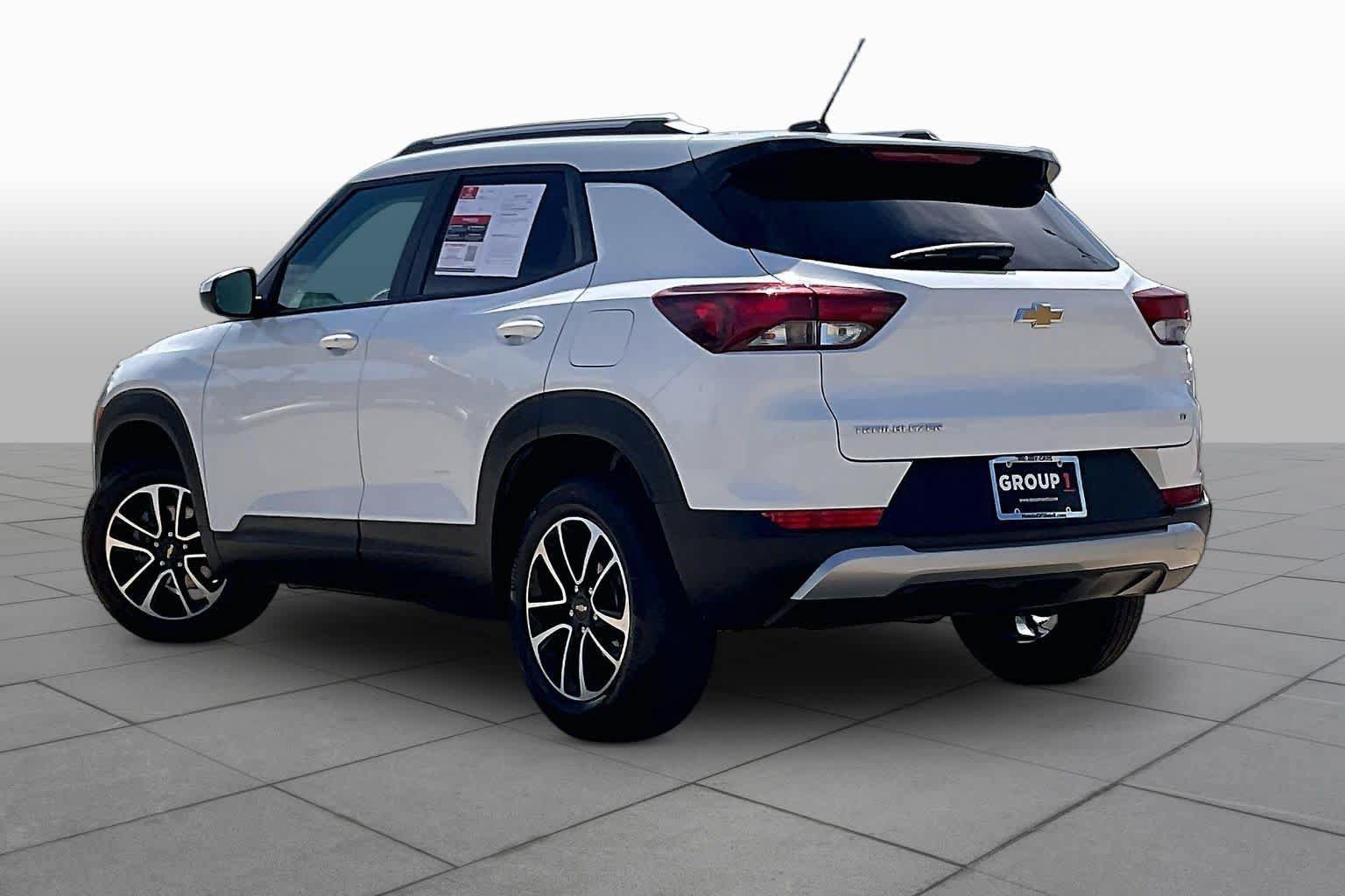 Used 2025 Chevrolet TrailBlazer LT FWD image 23