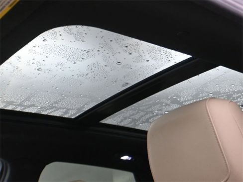 Used 2017 Cadillac XT5 Premium Luxury w/ LPO, Wheel Lock Package image 21