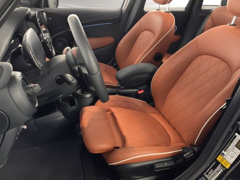 Used 2023 MINI Cooper S image 5