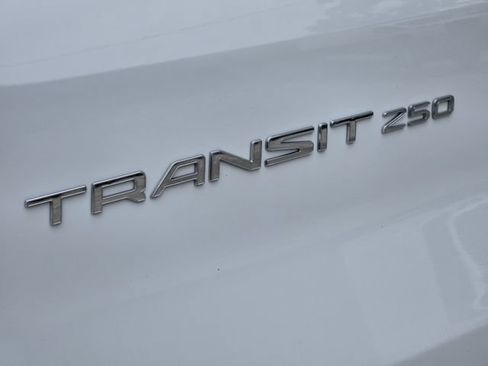 Used 2023 Ford Transit 250 Low Roof RWD image 15