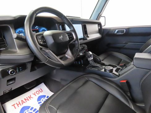 Used 2025 Ford Bronco Badlands AWD/4WD image 8