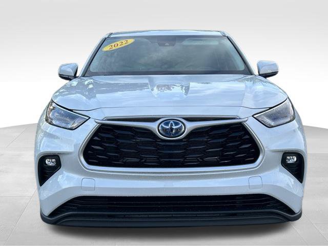 Used 2022 Toyota Highlander LE AWD/4WD image 16