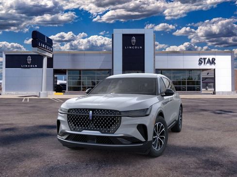 New 2026 Lincoln Nautilus Premier AWD/4WD image 2