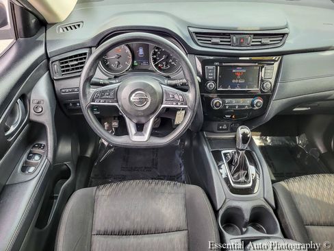Used 2020 Nissan Rogue S FWD image 13