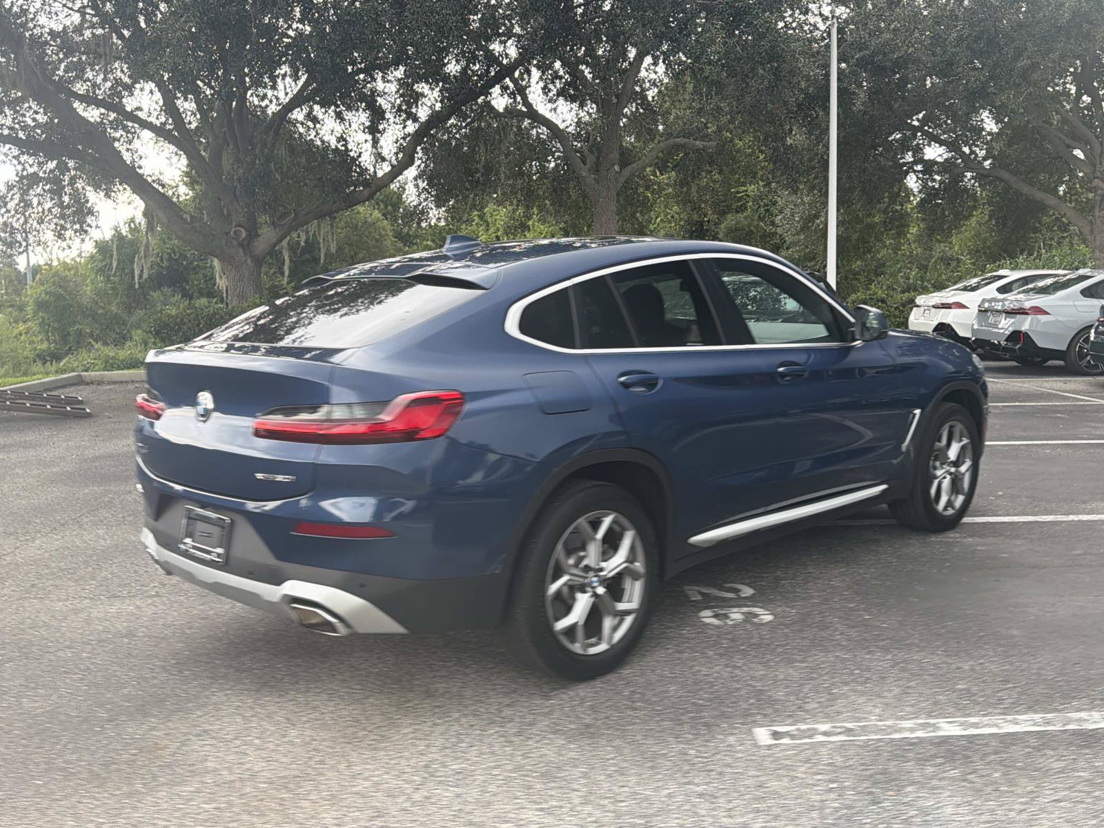 Used 2025 BMW X4 xDrive30i AWD/4WD image 4