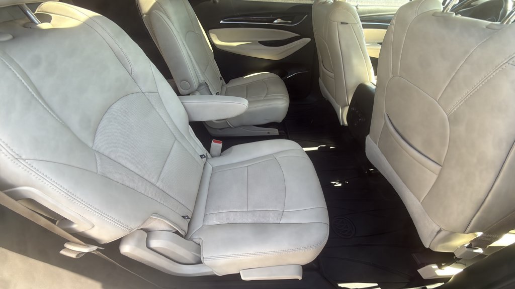 Used 2023 Buick Enclave Essence w/ Experience Buick Package FWD image 12