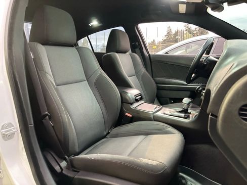 Used 2018 Dodge Charger R/T image 25