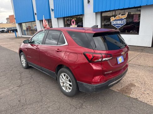 Used 2024 Chevrolet Equinox LT image 12