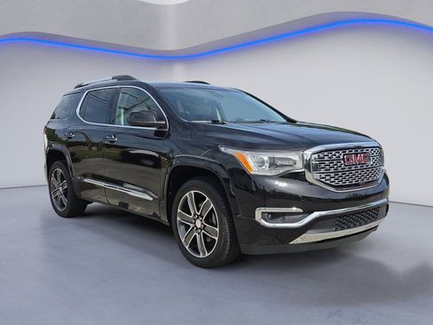Used 2018 GMC Acadia Denali w/ Technology Package FWD image 7