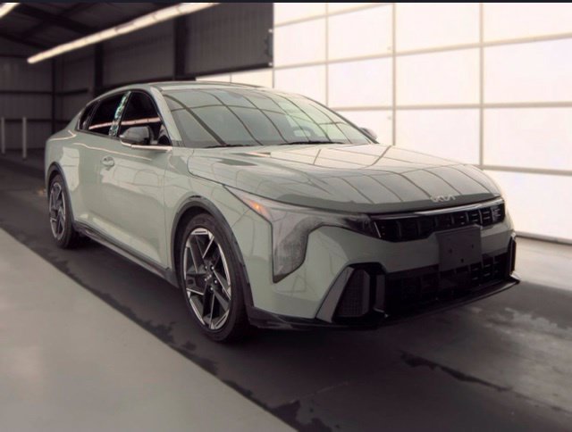 Certified 2025 Kia K4 EX FWD image 2