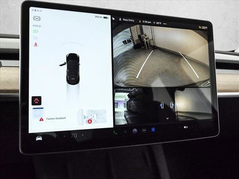 Used 2022 Tesla Model Y Performance image 14