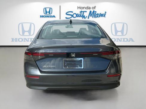 New 2025 Honda Accord SE image 5