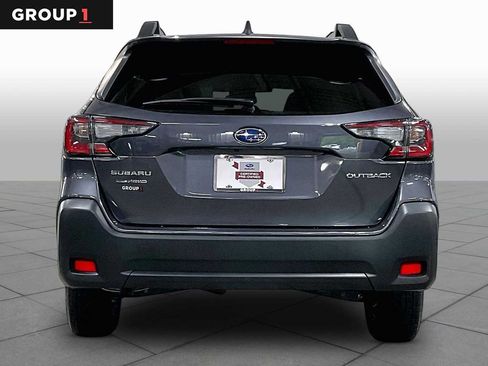 Used 2025 Subaru Outback Premium AWD/4WD image 5