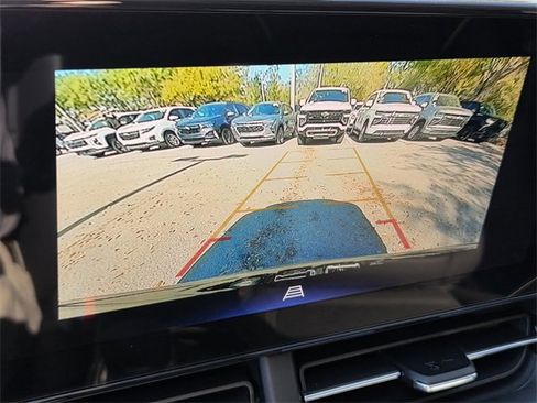 Used 2026 Chevrolet Trax ACTIV w/ Driver Confidence Package image 32