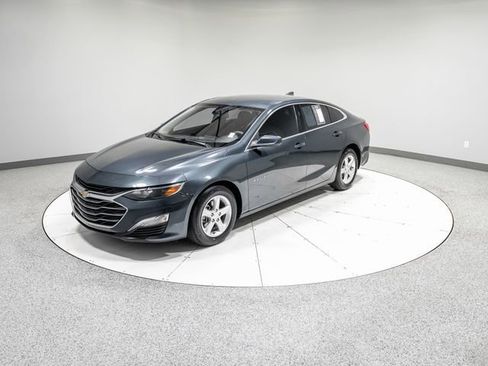 Used 2020 Chevrolet Malibu LS FWD image 28
