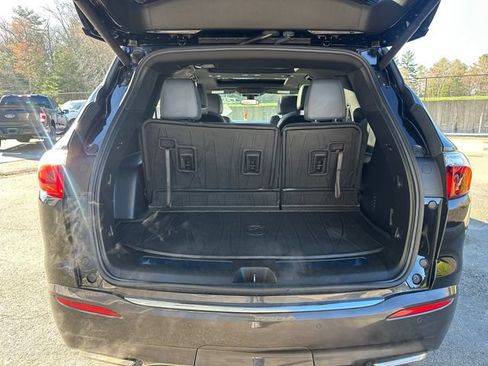 Certified 2023 Buick Enclave Essence w/ Experience Buick Package AWD/4WD image 13