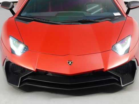 Used 2017 Lamborghini Aventador S image 54