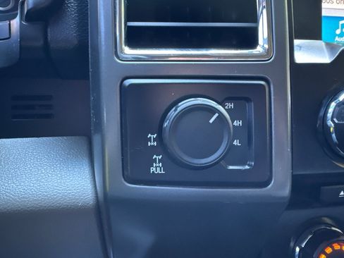 Used 2016 Ford F150 XLT w/ Equipment Group 302A Luxury AWD/4WD image 25