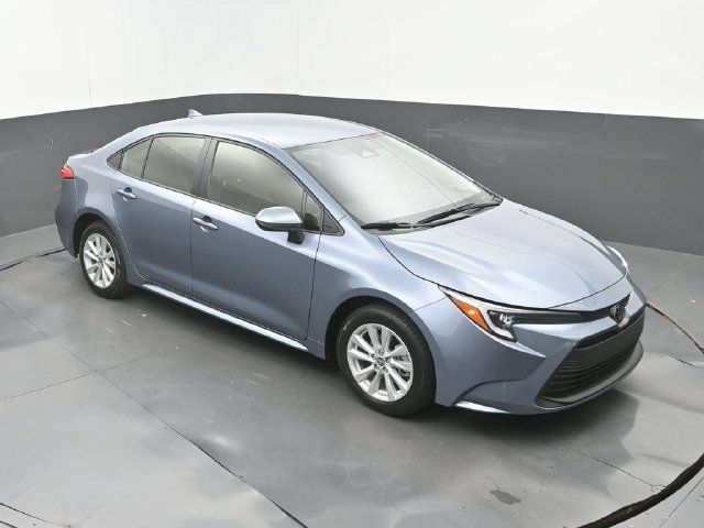 Used 2026 Toyota Corolla LE w/ LE Premium Package FWD image 26