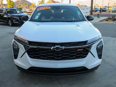 Used 2024 Chevrolet Trax RS w/ Driver Confidence Package image 9
