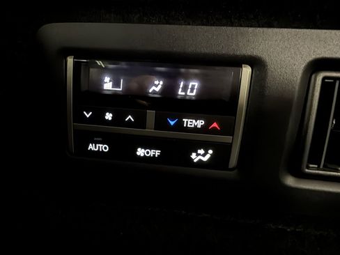 Used 2022 Lexus RX 350L Premium image 38