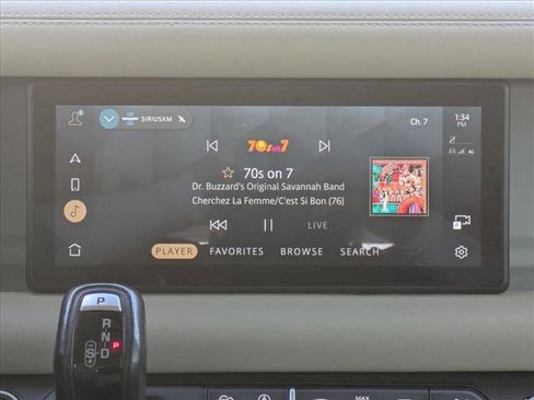 Certified 2022 Land Rover Defender 110 SE image 15