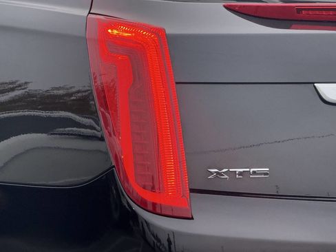 Used 2015 Cadillac XTS Premium image 27