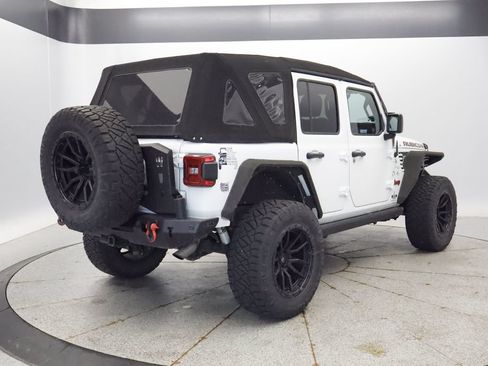 Used 2023 Jeep Wrangler Unlimited Rubicon w/ LED Lighting Group AWD/4WD image 8