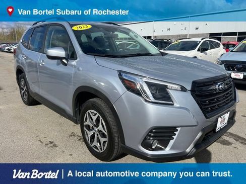 Used 2023 Subaru Forester Premium AWD/4WD image 7
