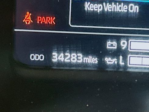 Used 2025 Toyota Tundra Limited image 10