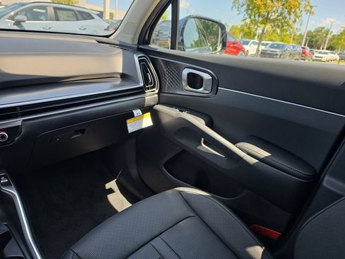 New 2026 Kia Sorento S w/ S Panoramic Sunroof Package FWD image 9