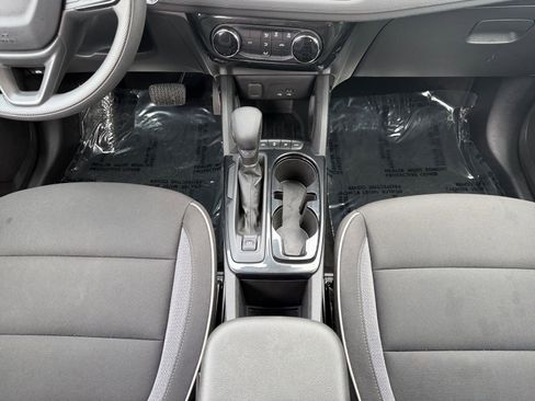 Used 2025 Chevrolet TrailBlazer LT AWD/4WD image 11