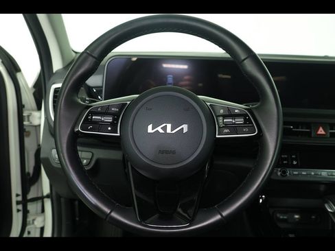 Used 2025 Kia Seltos S FWD image 9