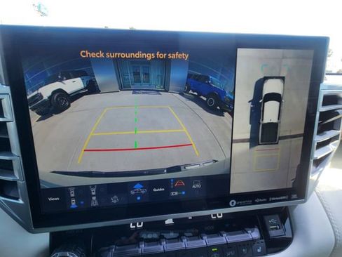 Used 2025 Toyota Tundra Platinum image 23