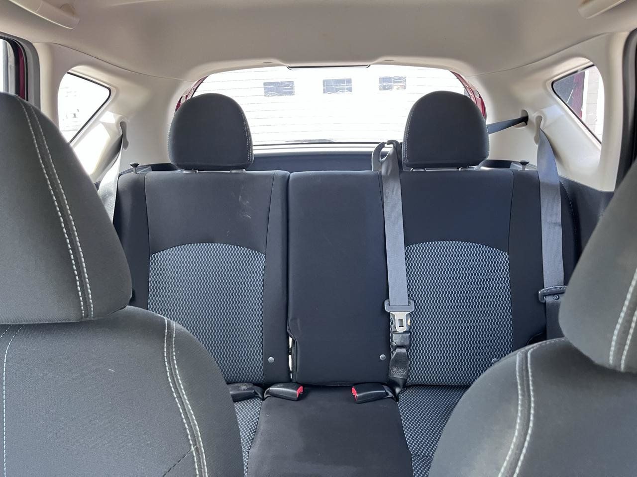 Used 2015 Nissan Versa Note SV w/ SV Appearance Package FWD image 13