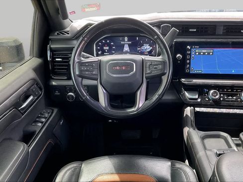 Used 2024 GMC Sierra 2500 AT4 w/ AT4 Premium Plus Package AWD/4WD image 7