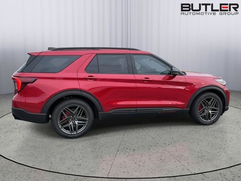 Used 2025 Ford Explorer ST w/ Sun And Sound Package AWD/4WD image 7