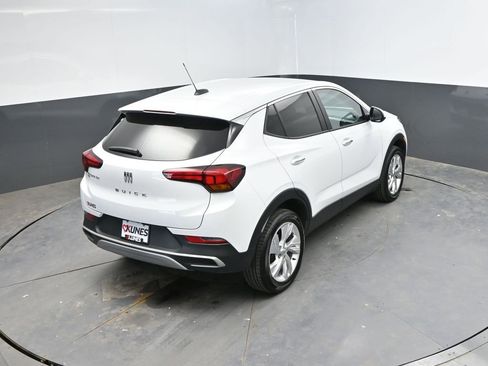 Used 2025 Buick Encore GX Preferred AWD/4WD image 27