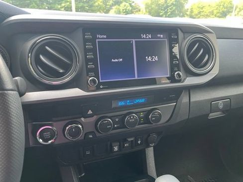 Used 2023 Toyota Tacoma TRD Off-Road AWD/4WD image 17