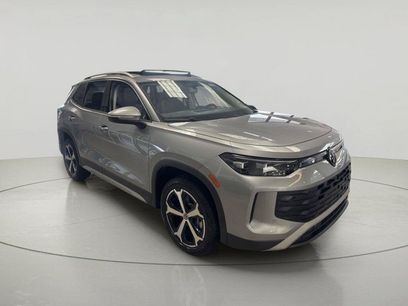 New 2026 Volkswagen Tiguan SE