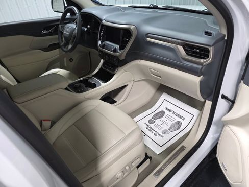 Used 2023 GMC Acadia Denali AWD/4WD image 7